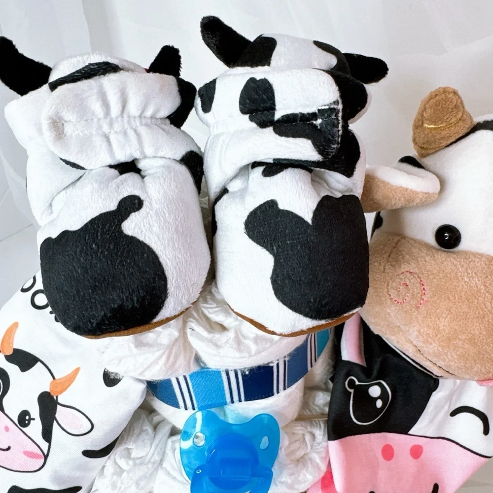 Cow Diaper Cake, Farm Baby Shower, Farm Theme
